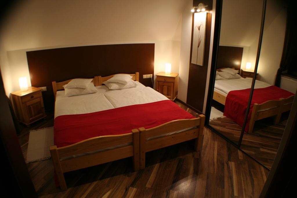 Apartamenty Centrum 2 ザコパネ 部屋 写真